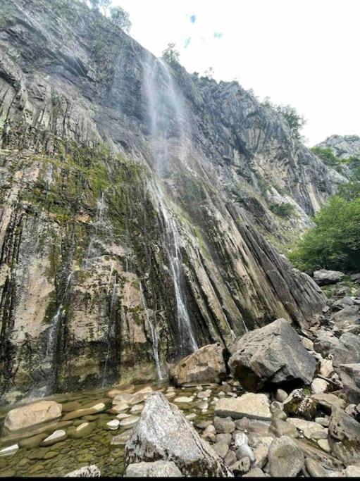 Вилла Casa En La Montana Con Piscina De Temporada Арредондо Экстерьер фото