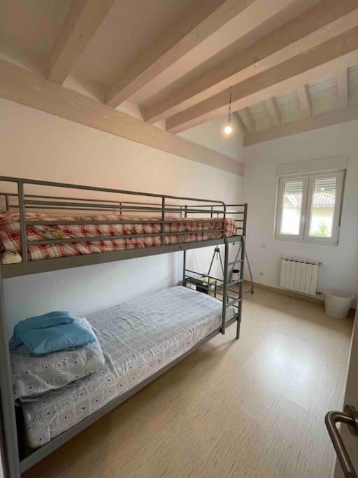Вилла Casa En La Montana Con Piscina De Temporada Арредондо Экстерьер фото