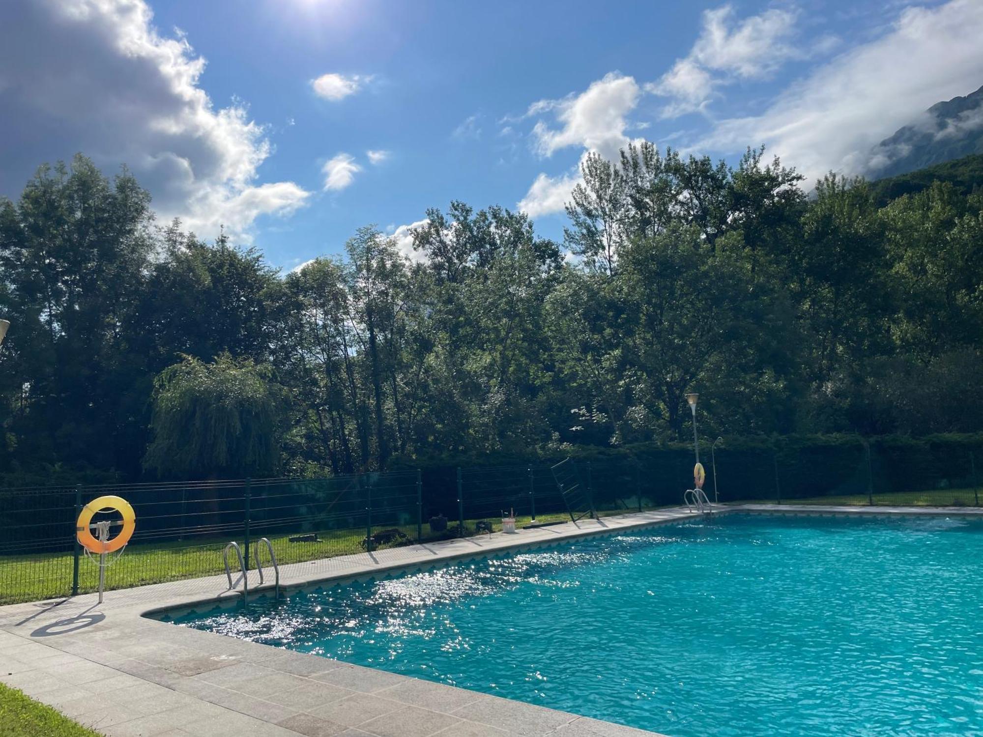Вилла Casa En La Montana Con Piscina De Temporada Арредондо Экстерьер фото